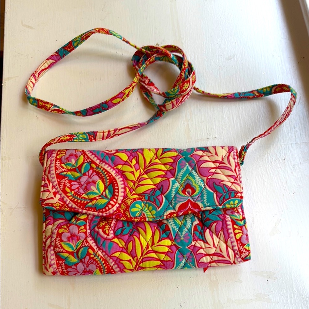 Vera Bradley Crossbody with detachable strap.  NEW!